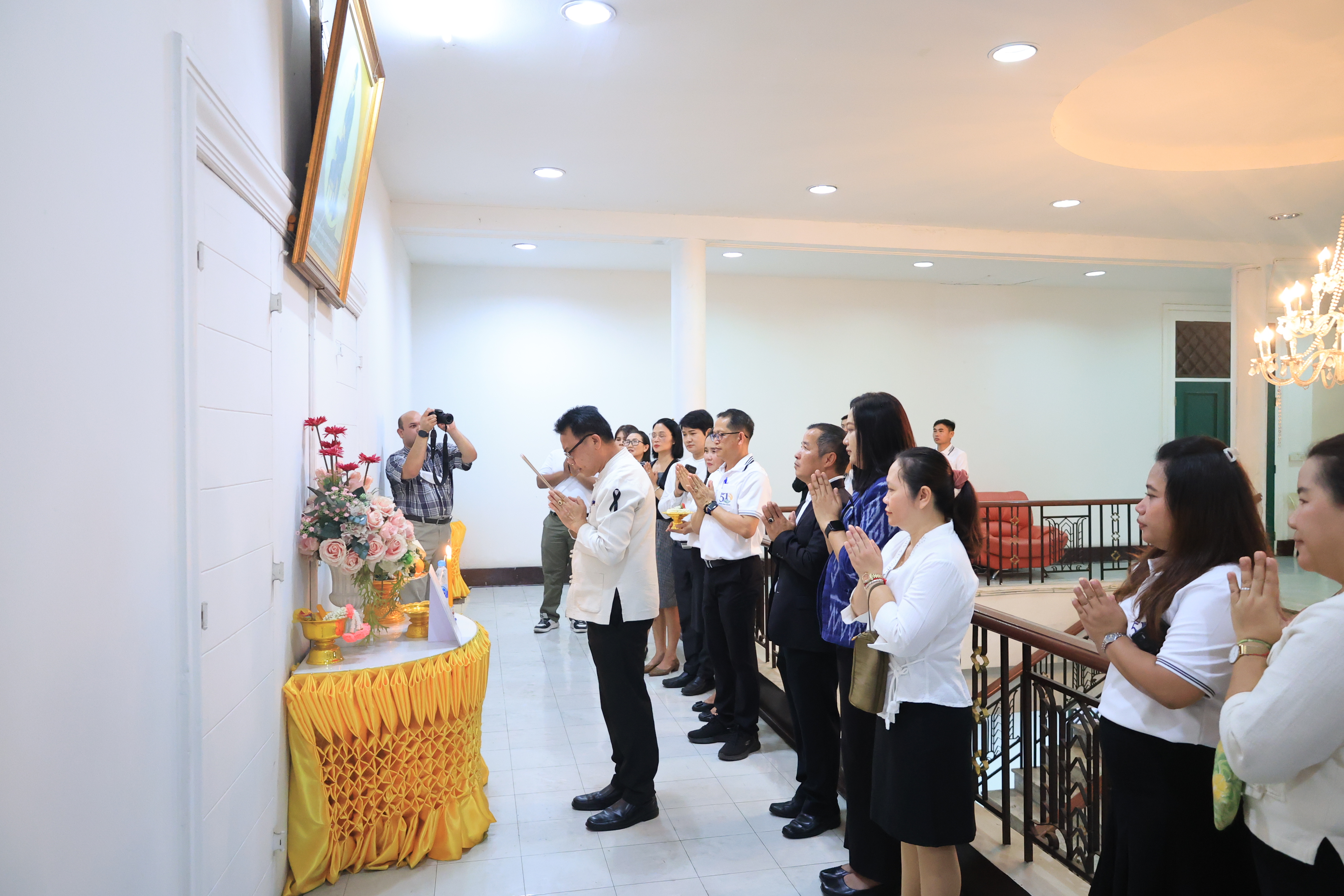 title - รองเลขาธิการ ส.ป.ก. สักการะสิ่งศักดิ์สิทธิ์ประจำ ส.ป.ก. เนื่องในโอกาสเข้ารับตำแหน่งใหม่